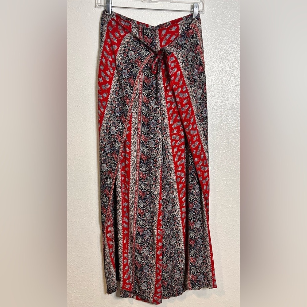 Style & Co. Red and Navy Patterned Pants Size Medium